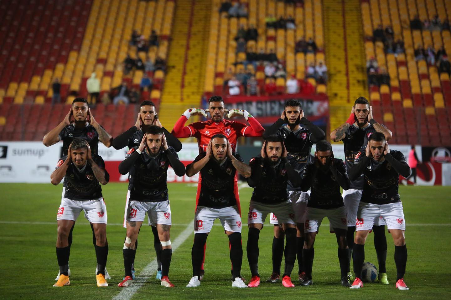 De Mal en Peor: Deportes Copiapó no logra conectar su juego y cae ante  Recoleta - Atacama Todo Deporte